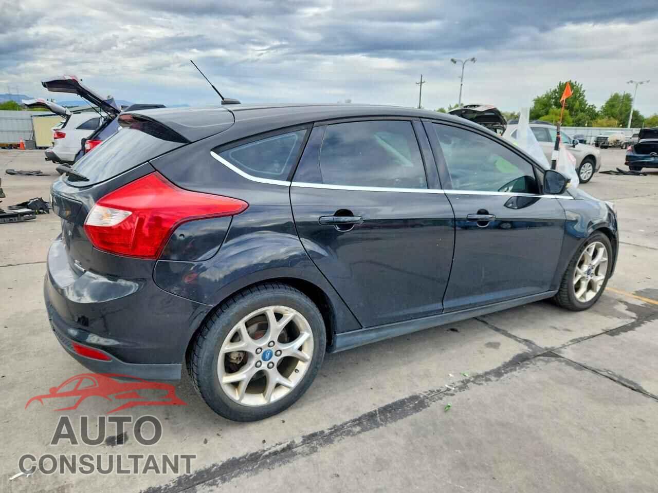 FORD FOCUS 2012 - 1FAHP3M2XCL400295