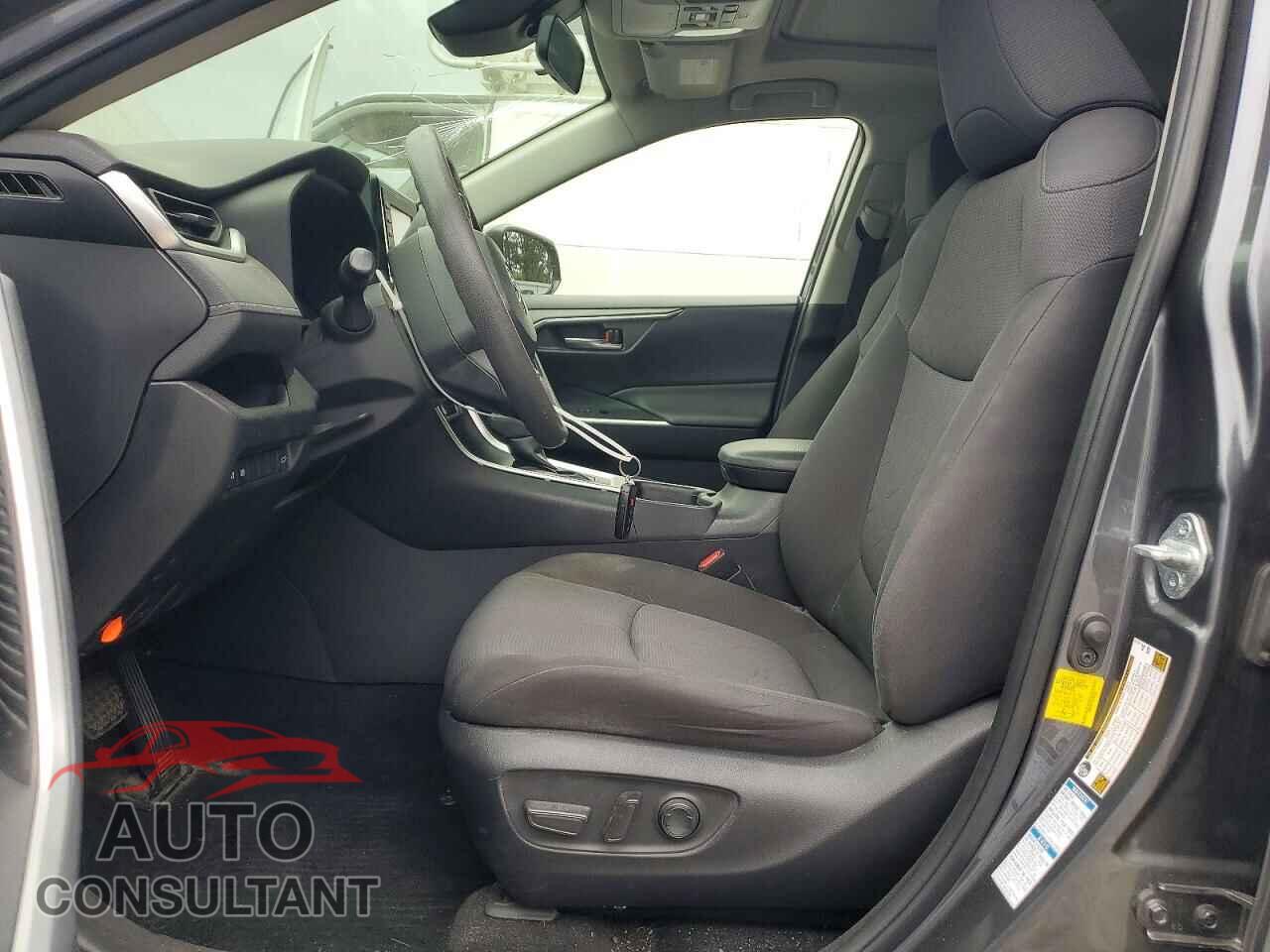 TOYOTA RAV4 2019 - JTMP1RFV6KD043708
