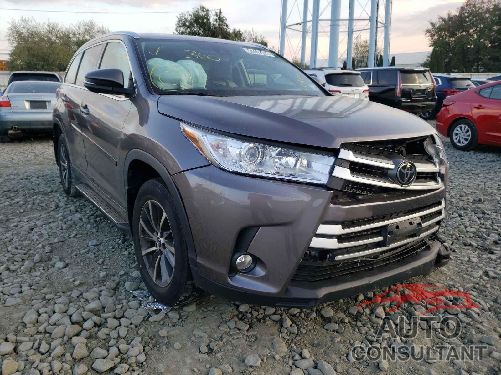 TOYOTA HIGHLANDER 2018 - 5TDJZRFH6JS886805