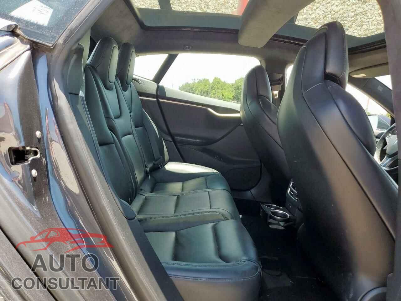 TESLA MODEL S 2017 - 5YJSA1E15HF223354
