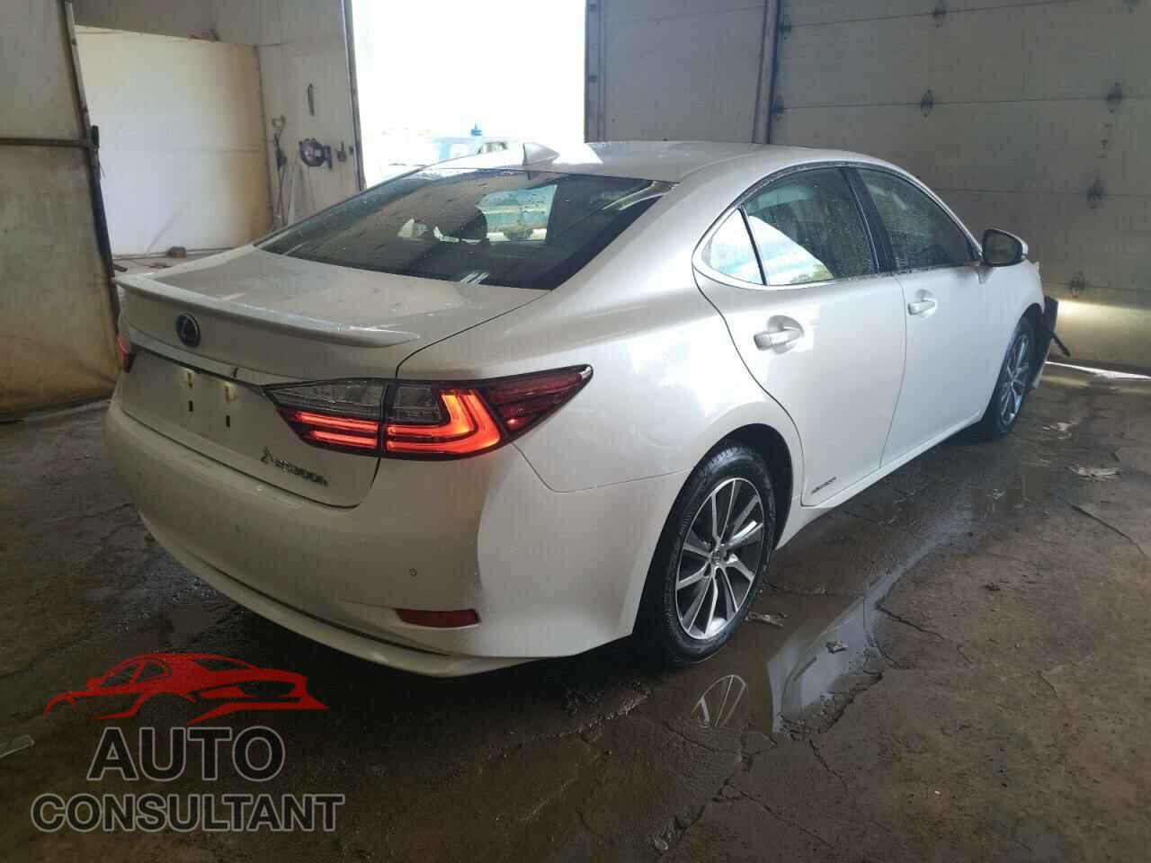 LEXUS ES300 2018 - JTHBW1GG0J2172579