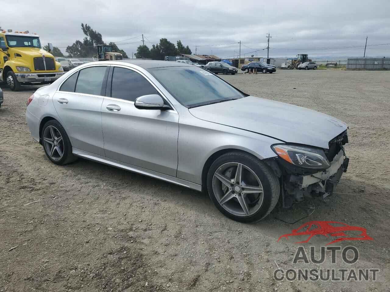 MERCEDES-BENZ C-CLASS 2015 - 55SWF4KB9FU078350