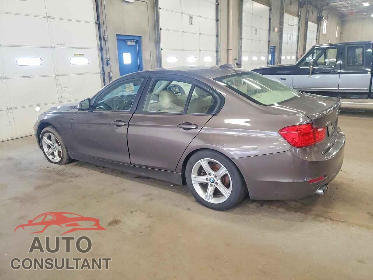 BMW 3 SERIES 2013 - WBA3B5C56DF590894