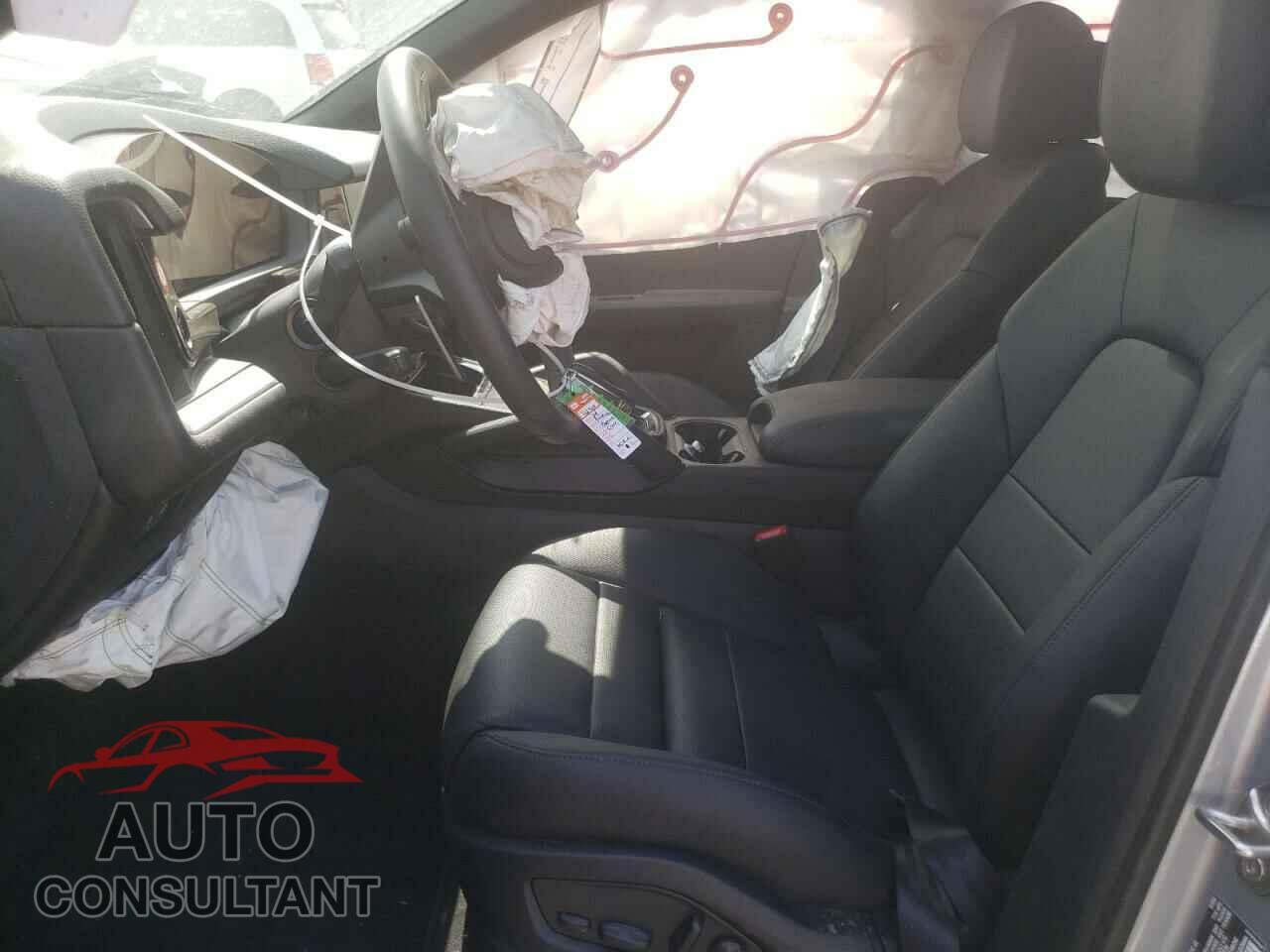 PORSCHE CAYENNE 2024 - WP1AA2AY3RDA03948