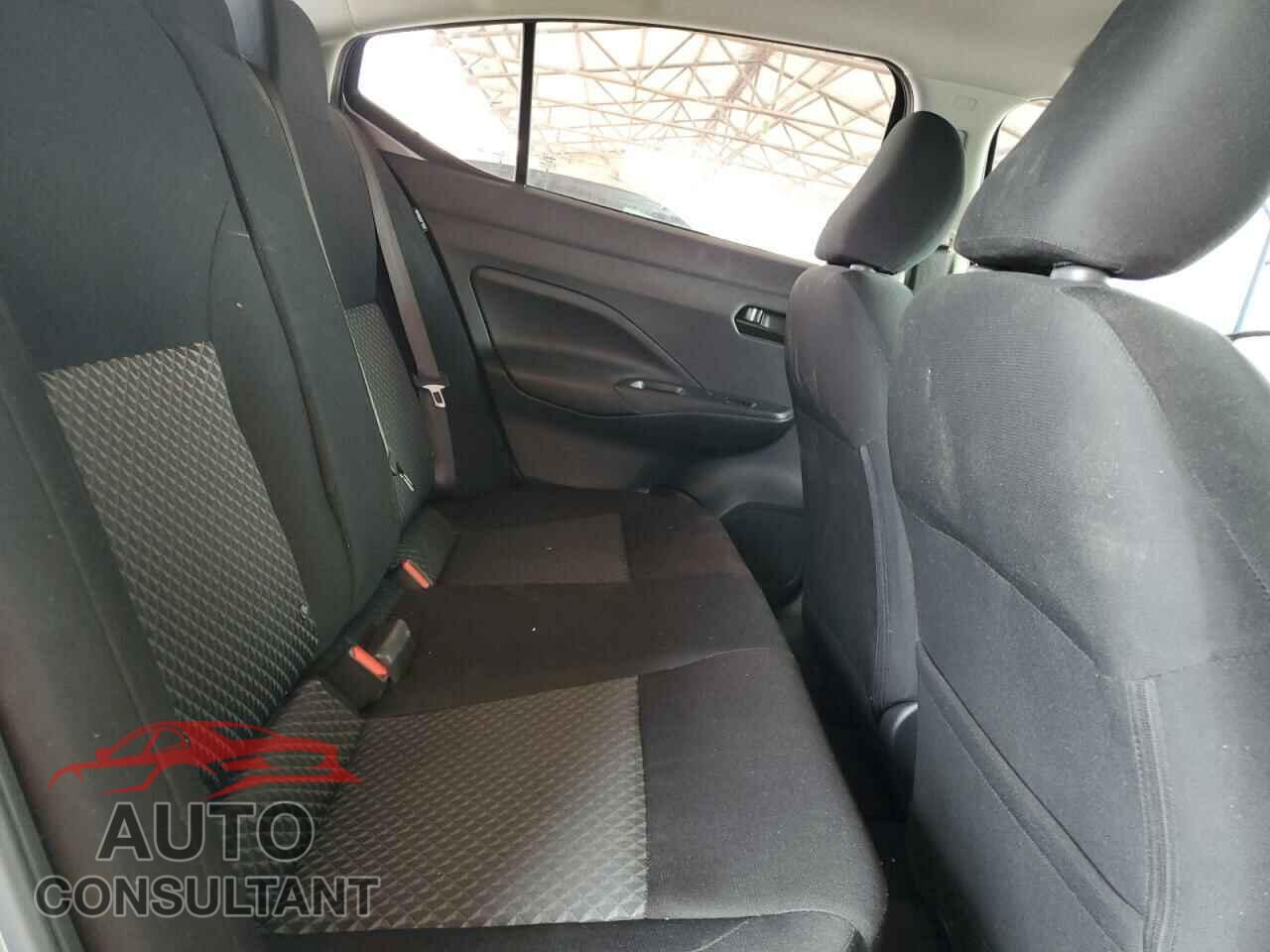 NISSAN VERSA 2024 - 3N1CN8DV7RL862170