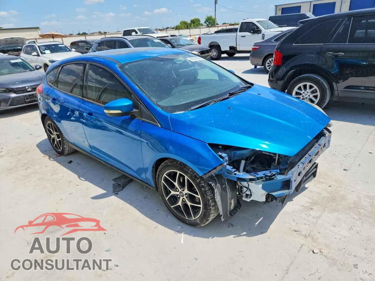 FORD FOCUS 2017 - 1FADP3M2XHL244460