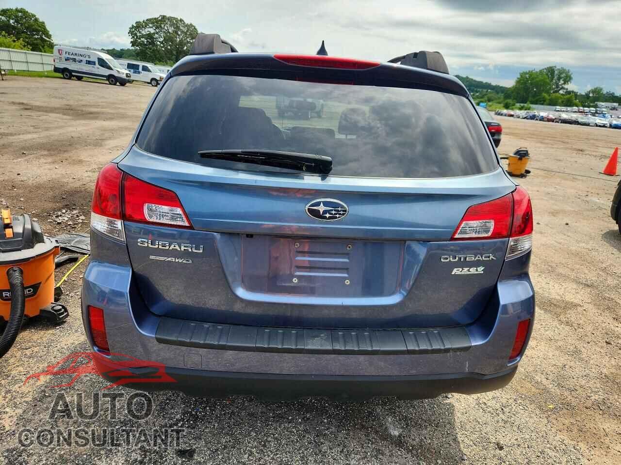 SUBARU OUTBACK 2013 - 4S4BRBLC4D3249742