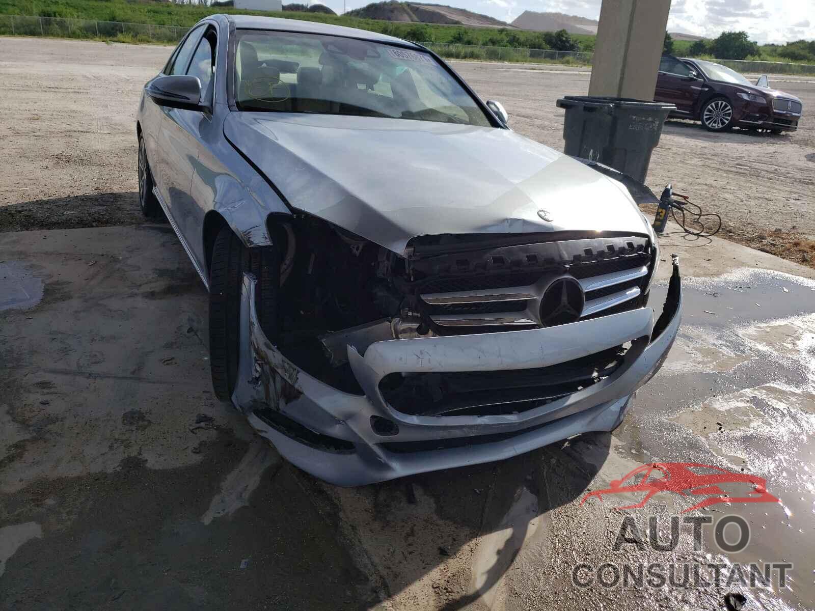 MERCEDES-BENZ C-CLASS 2016 - 55SWF4JB7GU155087