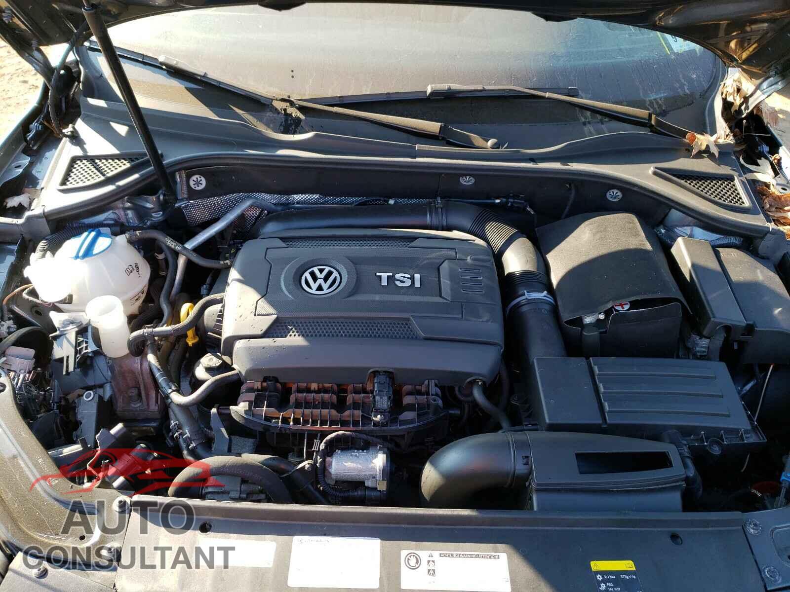 VOLKSWAGEN PASSAT 2017 - 1VWAT7A36HC054827