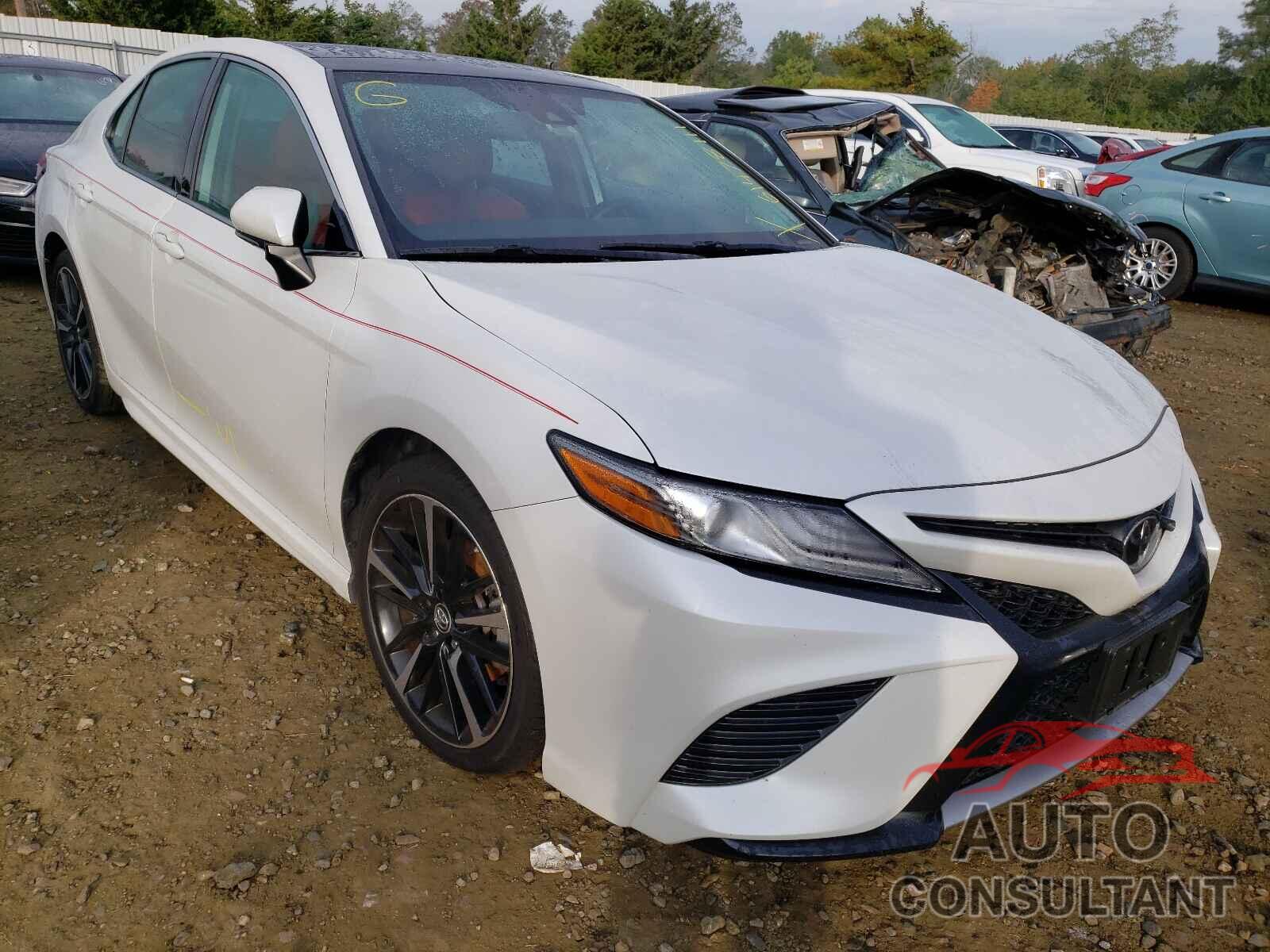 TOYOTA CAMRY 2019 - 4T1B61HK0KU710946