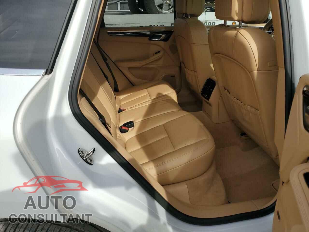PORSCHE MACAN 2016 - WP1AB2A58GLB50935
