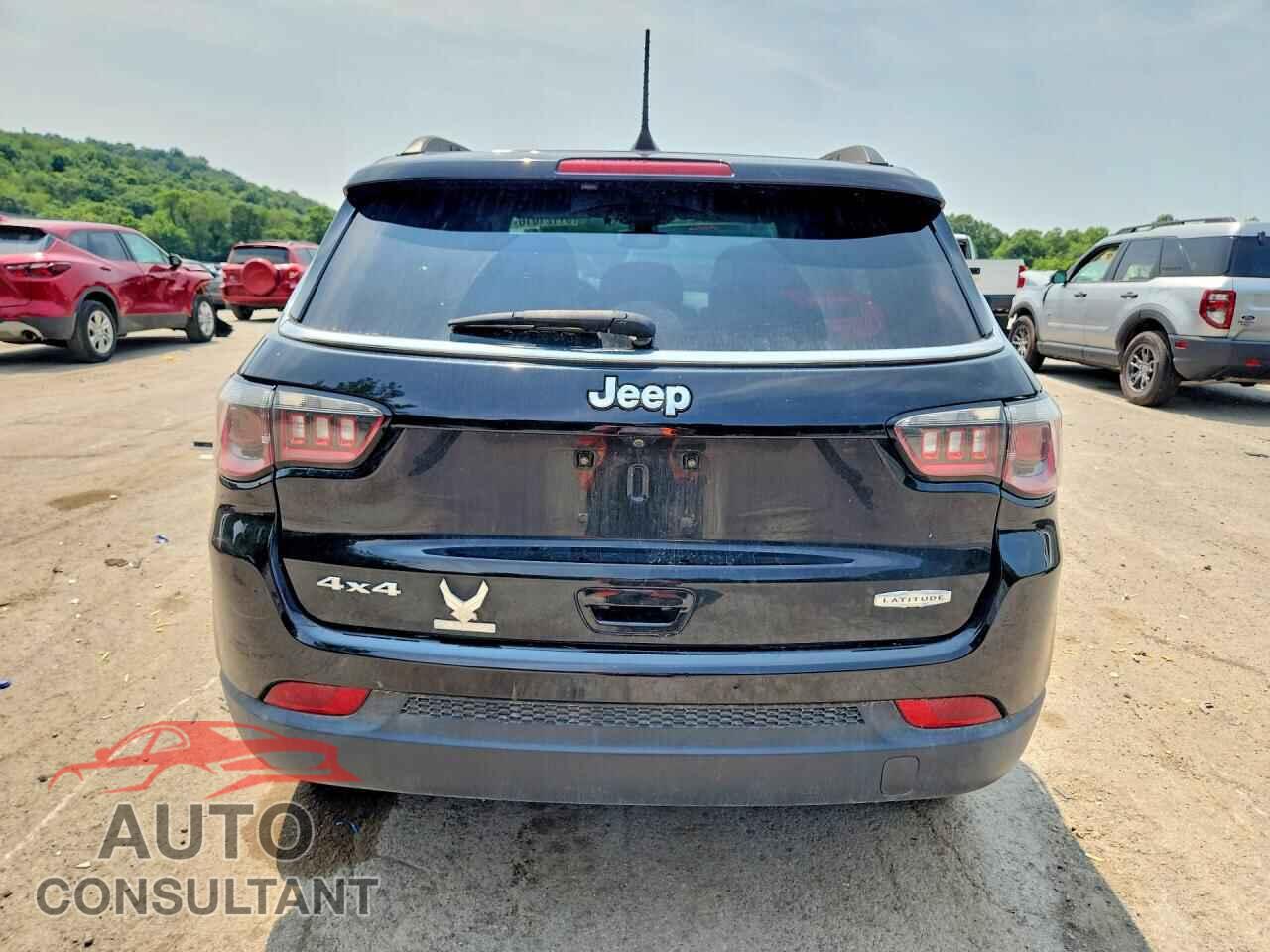 JEEP COMPASS 2018 - 3C4NJDBBXJT155183
