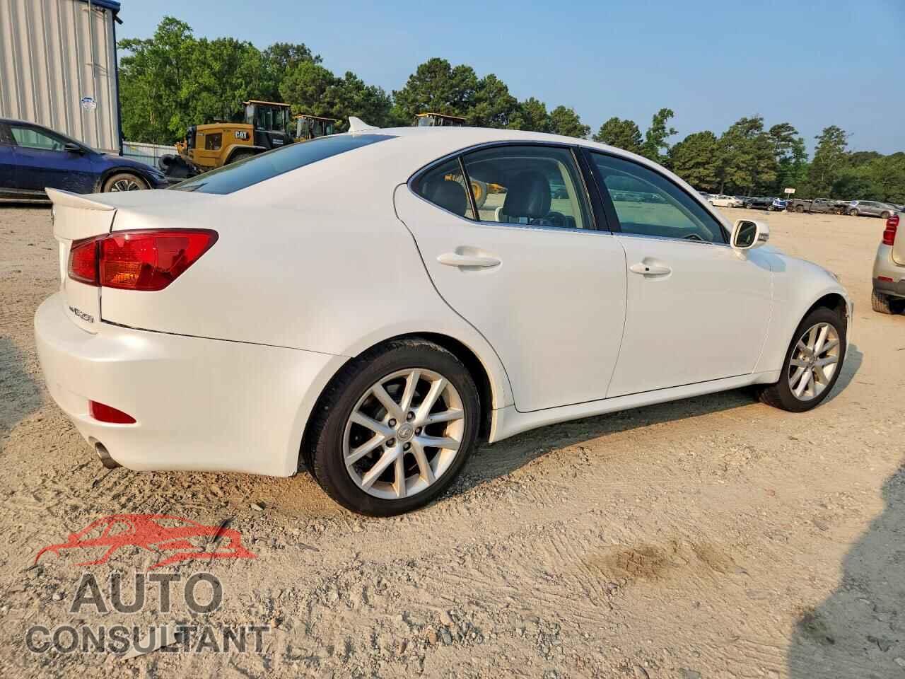 LEXUS IS 2012 - JTHCF5C25C5056057