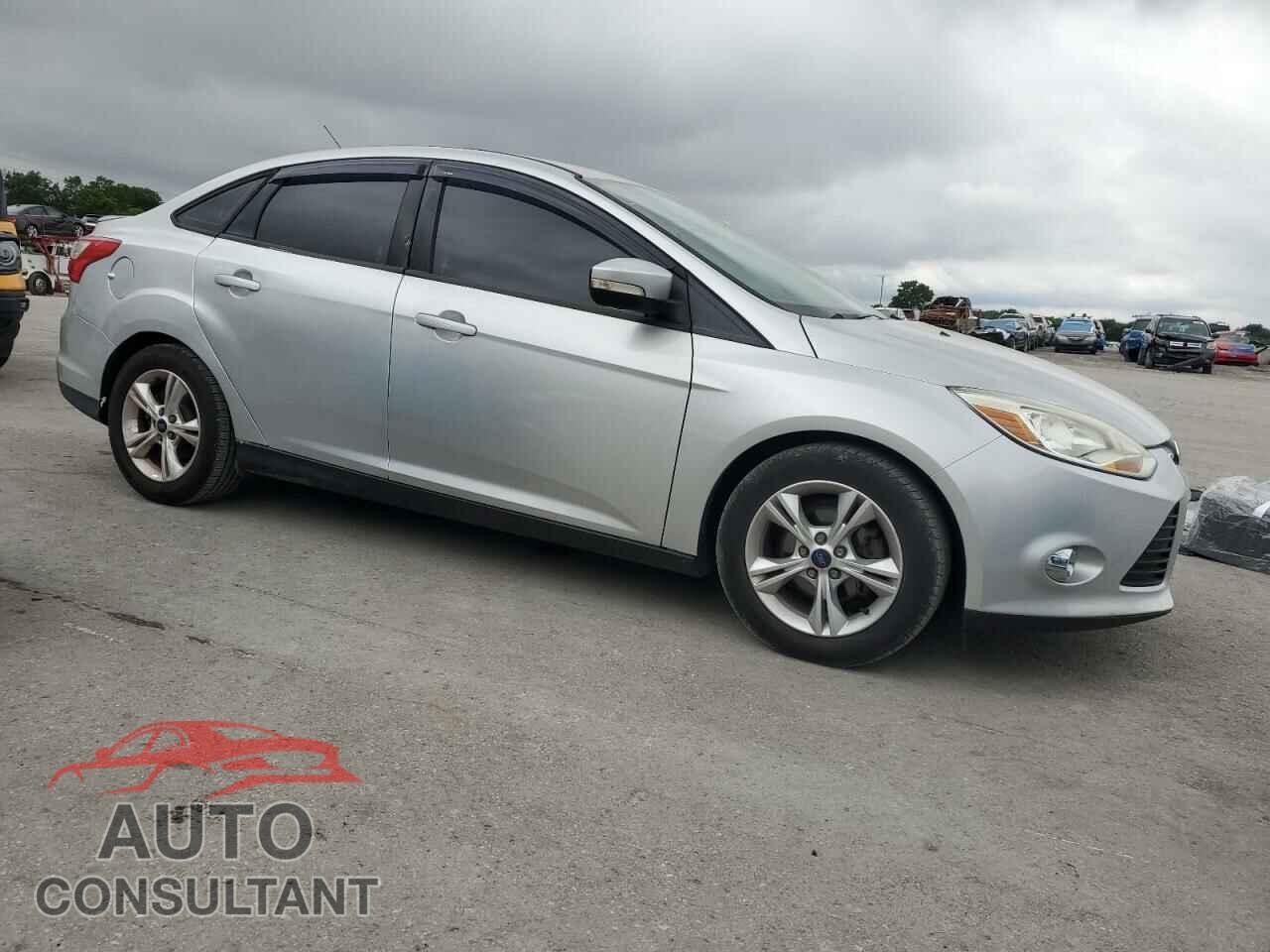 FORD FOCUS 2014 - 1FADP3F23EL228139