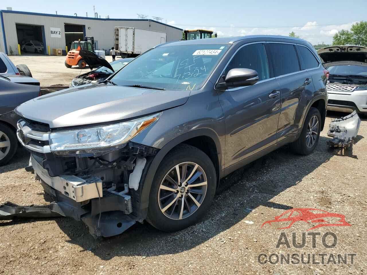 TOYOTA HIGHLANDER 2018 - 5TDJZRFH9JS870422