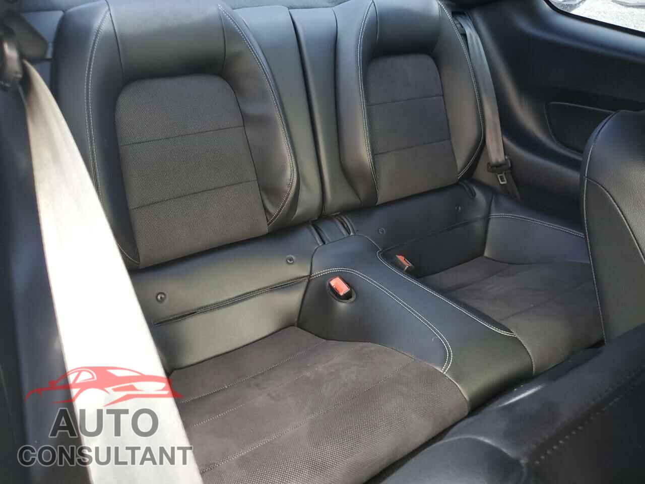 FORD MUSTANG 2020 - 1FA6P8CFXL5192044