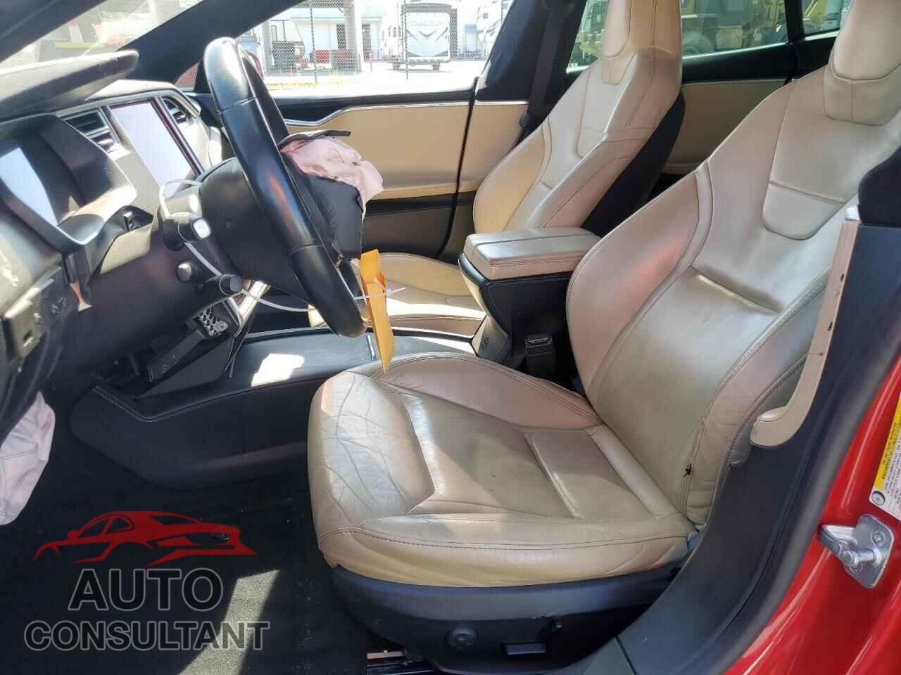 TESLA MODEL S 2015 - 5YJSA1E18FF120152