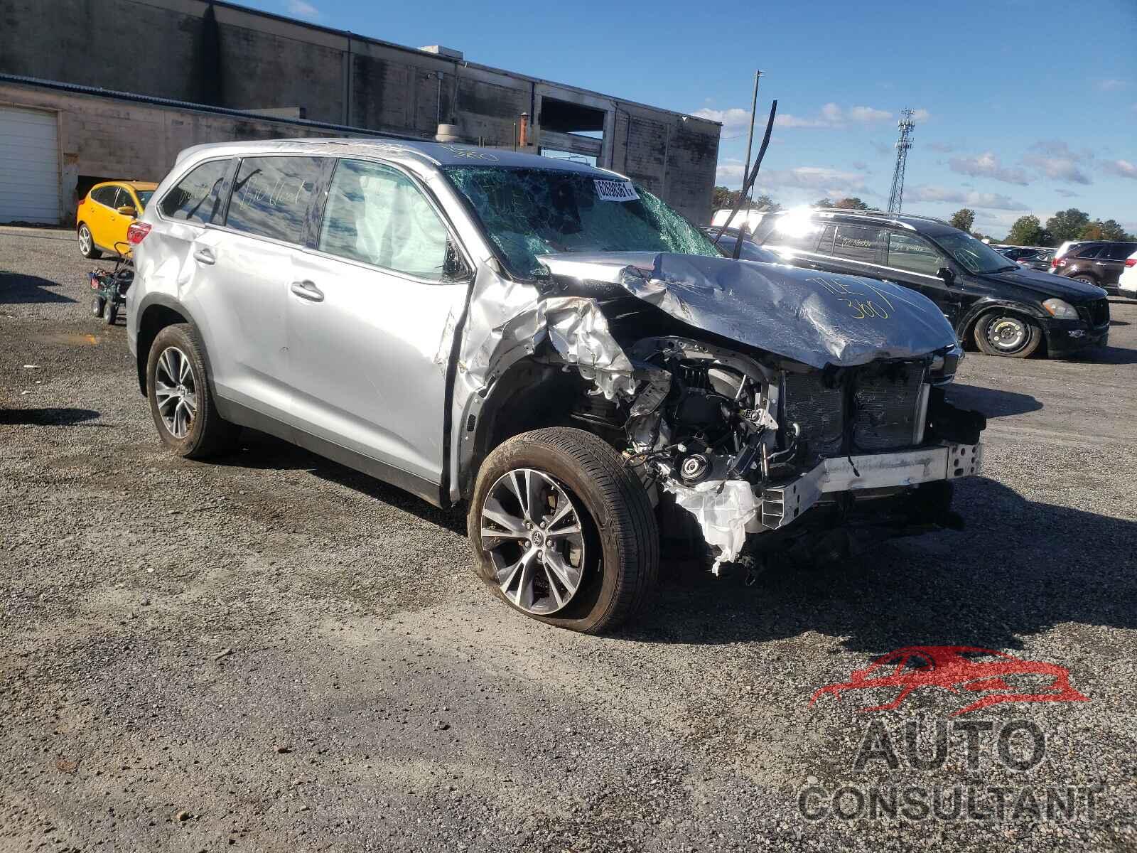 TOYOTA HIGHLANDER 2019 - 5TDZZRFH3KS332934