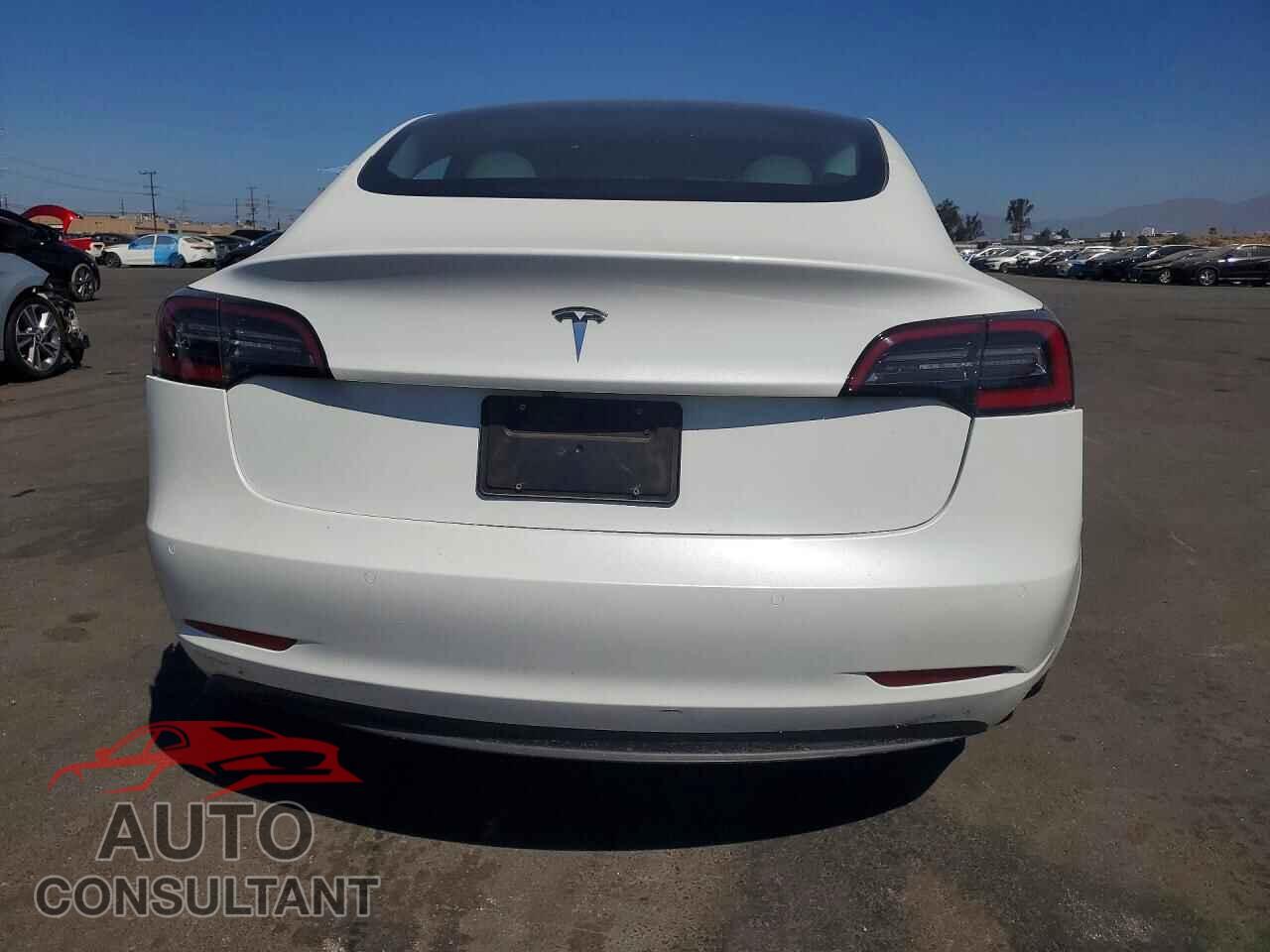 TESLA MODEL 3 2022 - 5YJ3E1EA5NF373582