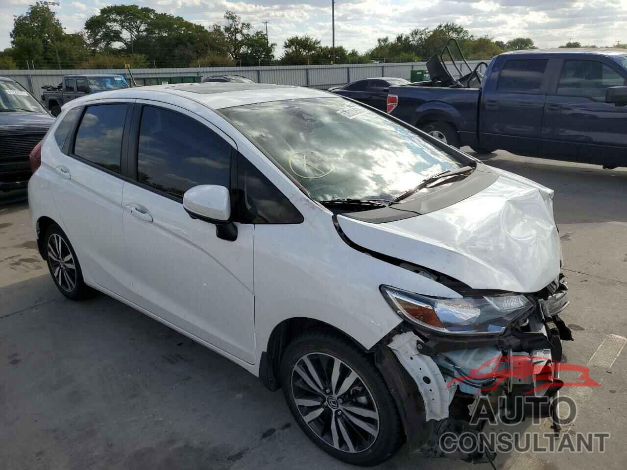 HONDA FIT 2018 - 3HGGK5H84JM721728