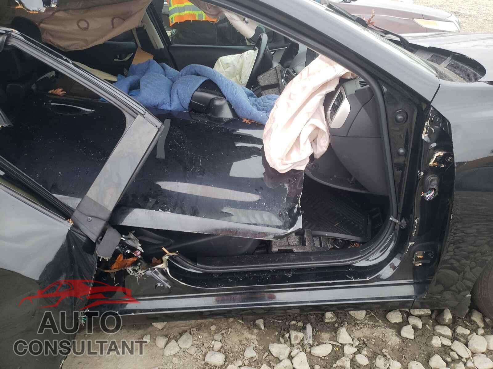 MAZDA 3 2017 - 3MZBN1L30HM145955