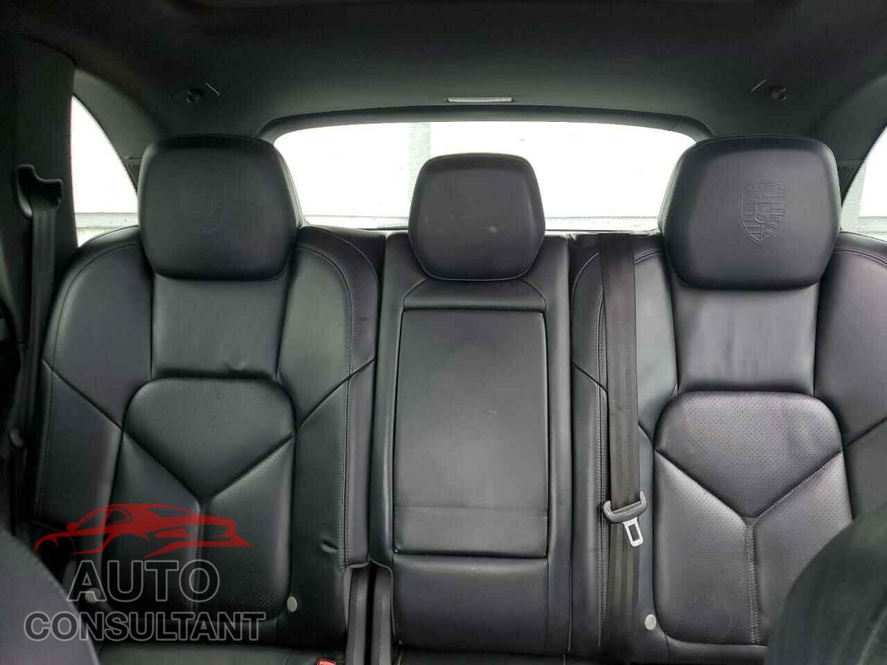 PORSCHE CAYENNE 2011 - WP1AB2A2XBLA55565