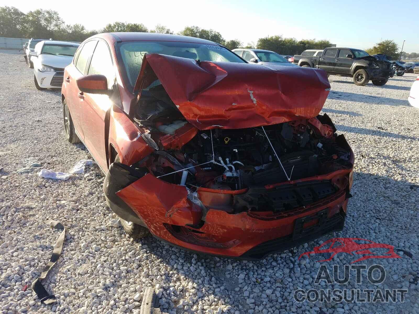 FORD FOCUS 2018 - 1FADP3K22JL266235