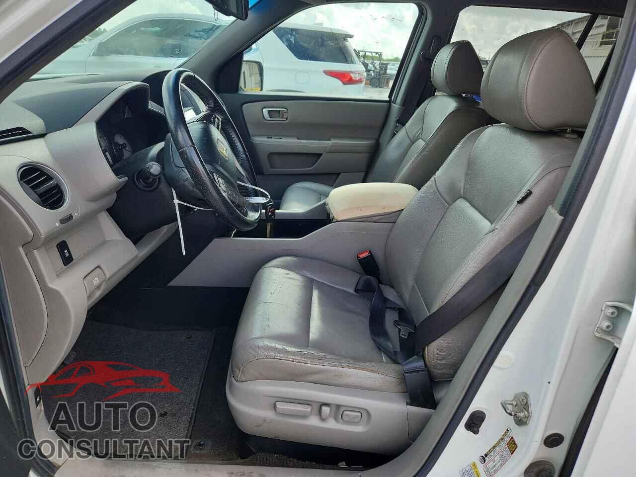 HONDA PILOT 2012 - 5FNYF3H61CB006245
