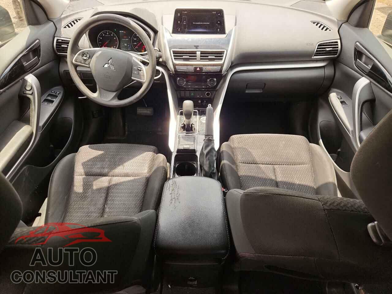 MITSUBISHI ECLIPSE 2018 - JA4AT4AA3JZ063269