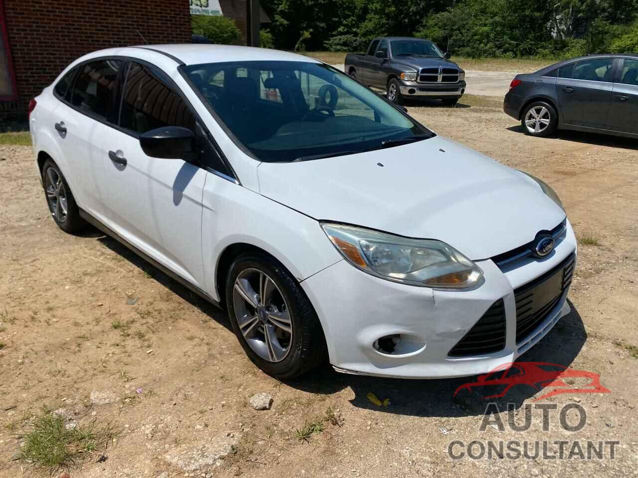 FORD FOCUS 2014 - 1FADP3E23EL323253