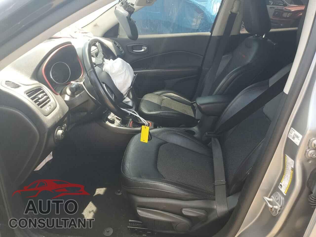 JEEP COMPASS 2020 - 3C4NJDDB8LT214358
