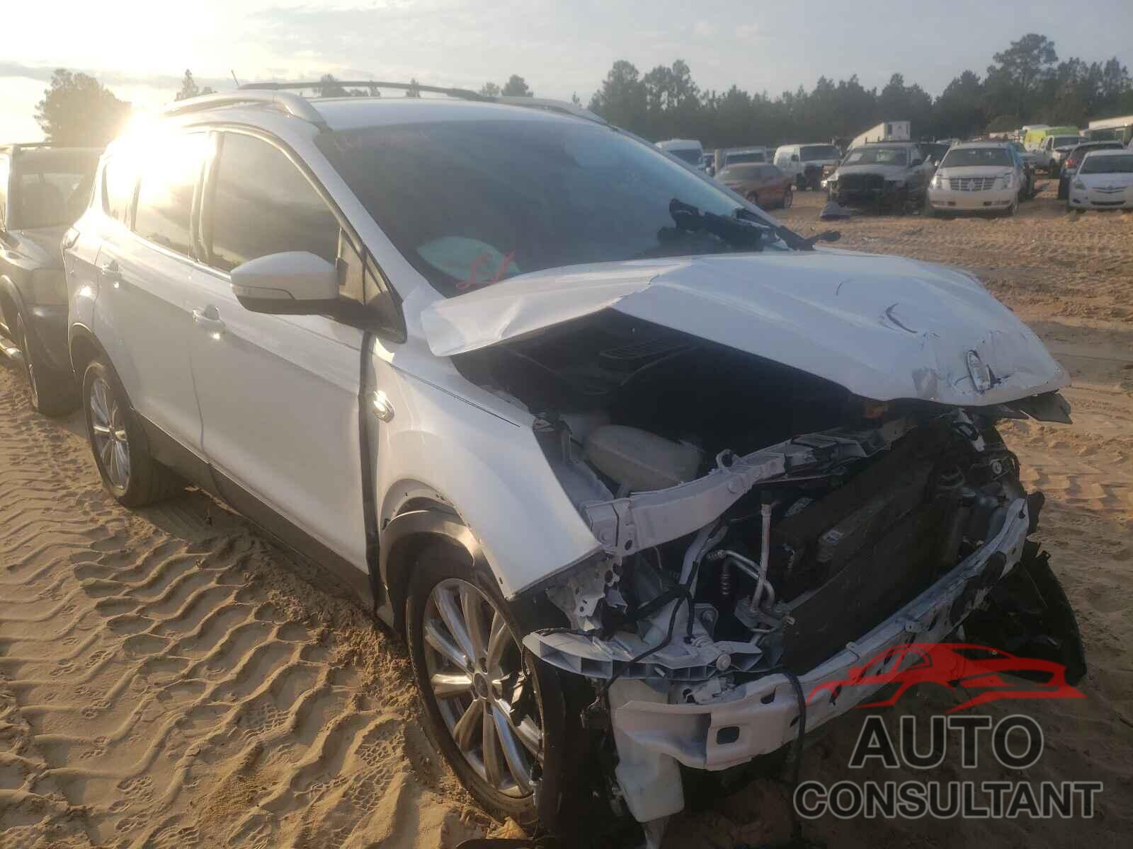 FORD ESCAPE 2018 - 1FMCU0J98JUD47225