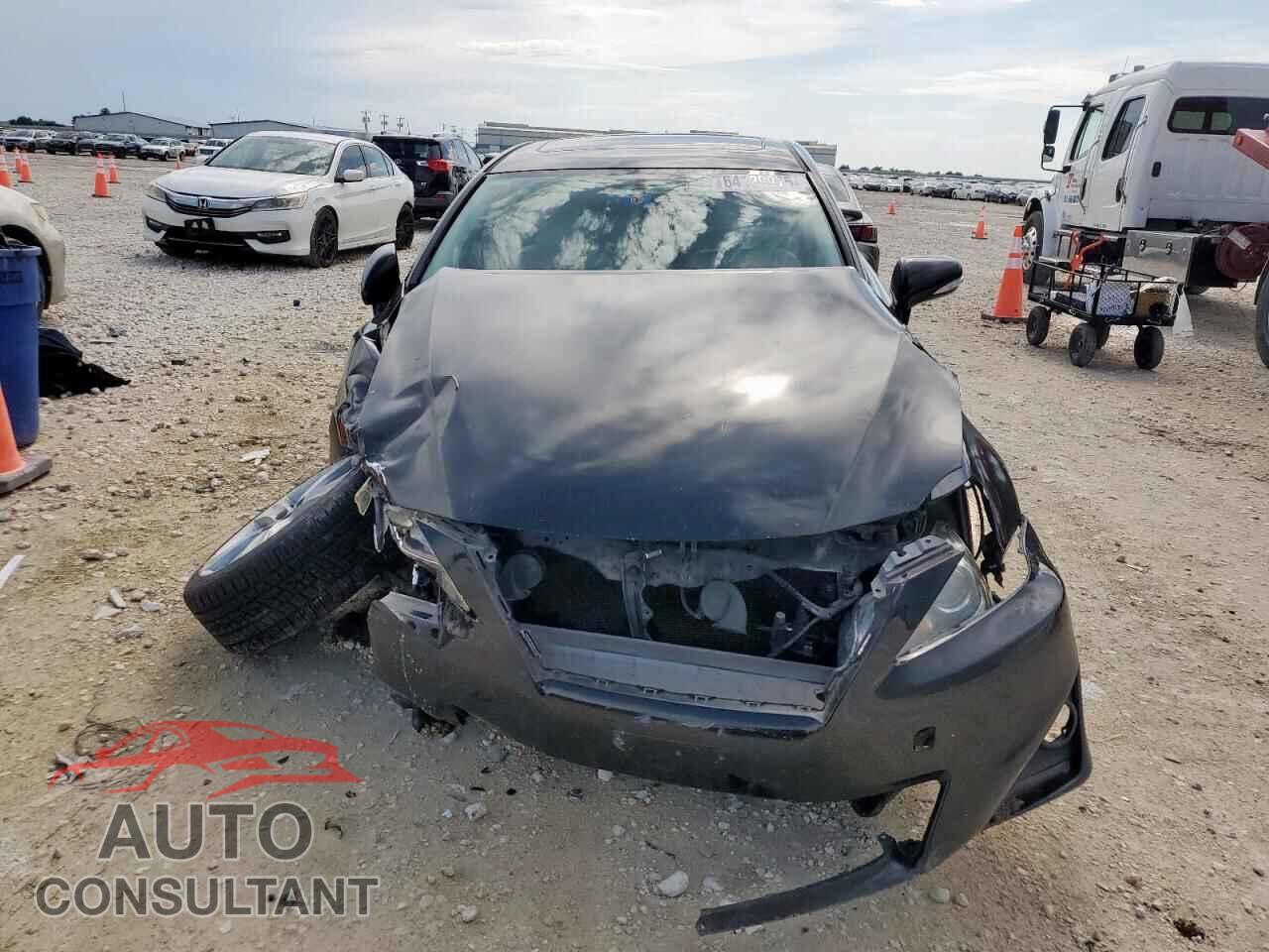 LEXUS IS 2012 - JTHBF5C22C5178113
