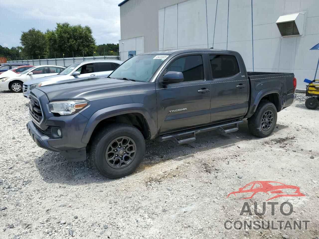 TOYOTA TACOMA 2018 - 3TMAZ5CNXJM055035