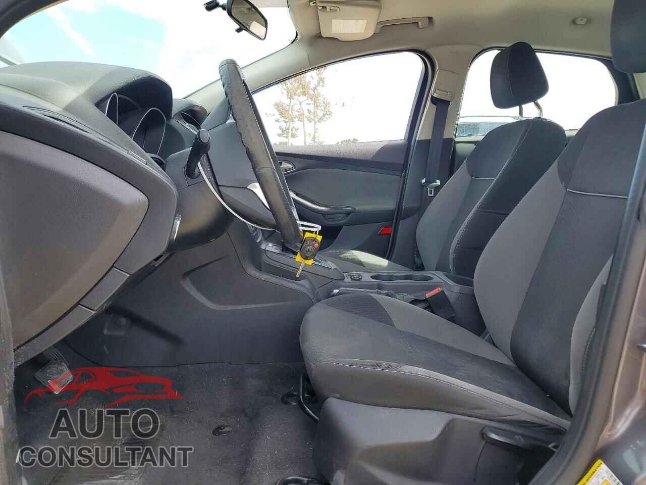 FORD FOCUS 2014 - 1FADP3E27EL287342
