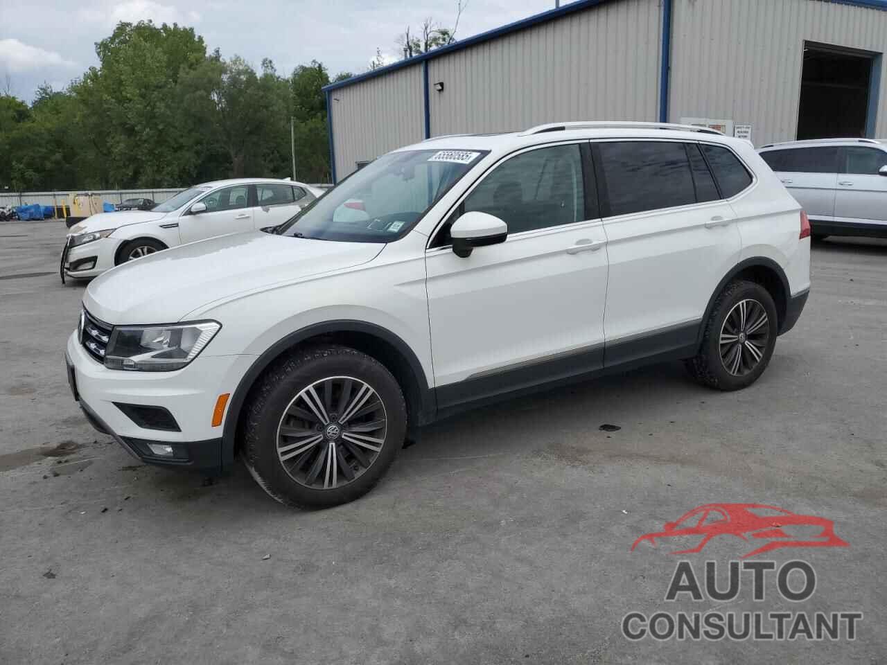 VOLKSWAGEN TIGUAN 2018 - 3VV2B7AX5JM131447