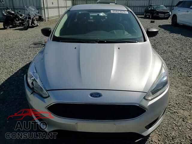 FORD FOCUS 2017 - 1FADP3E29HL325643