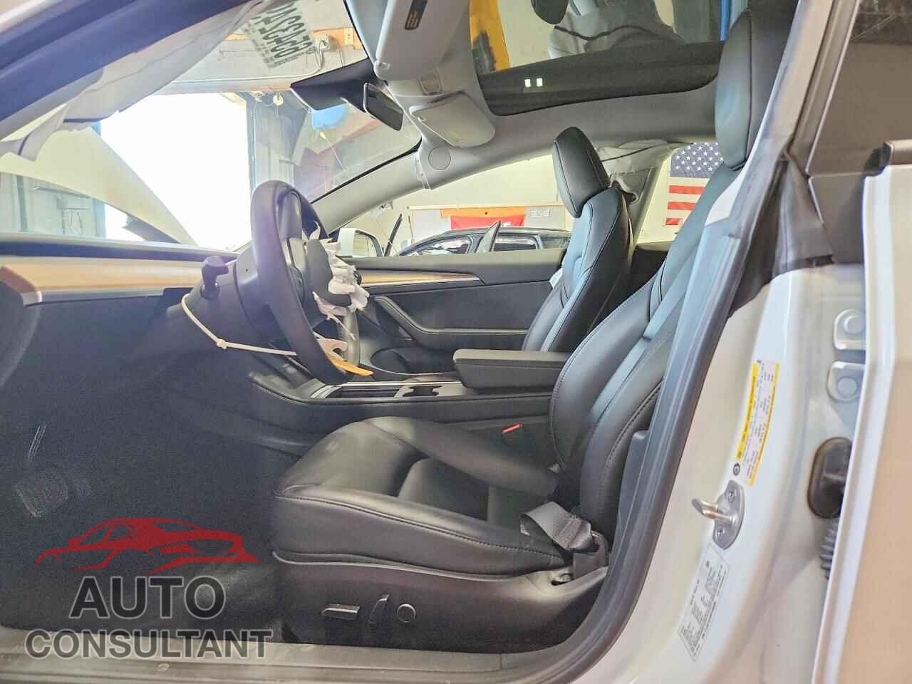 TESLA MODEL 3 2023 - 5YJ3E1EA9PF498698