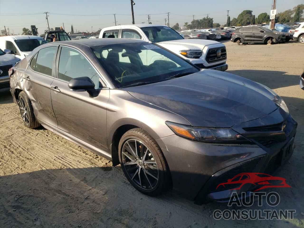 TOYOTA CAMRY 2022 - 4T1G11AK8NU054580