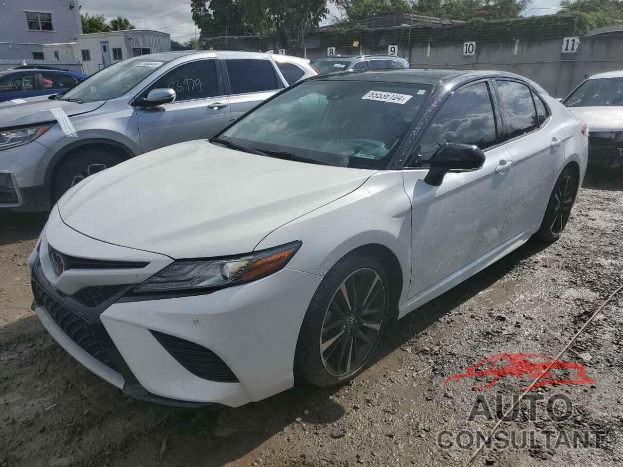 TOYOTA CAMRY 2019 - 4T1B61HK9KU160985