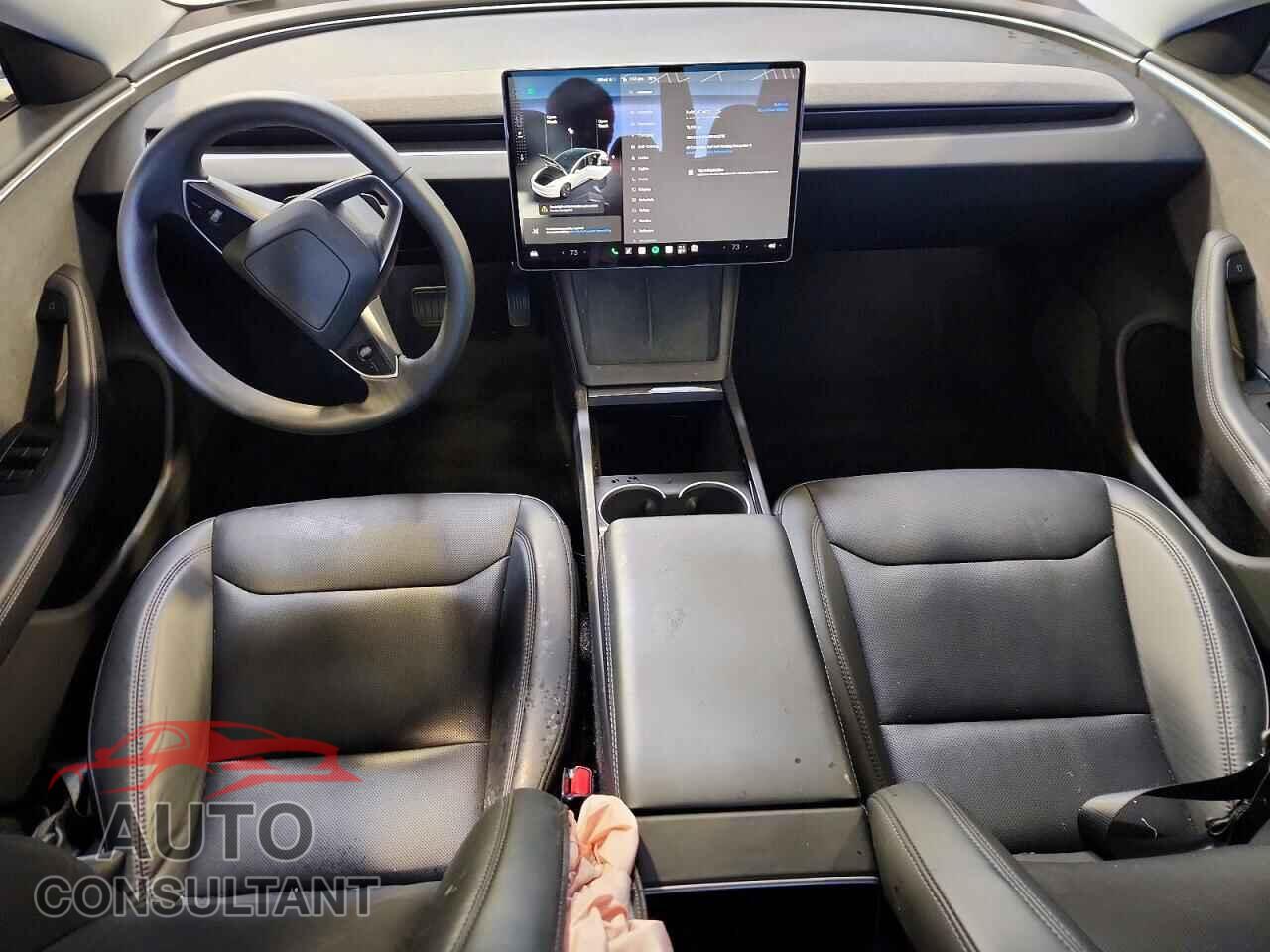 TESLA MODEL 3 2024 - 5YJ3E1EA2RF842715