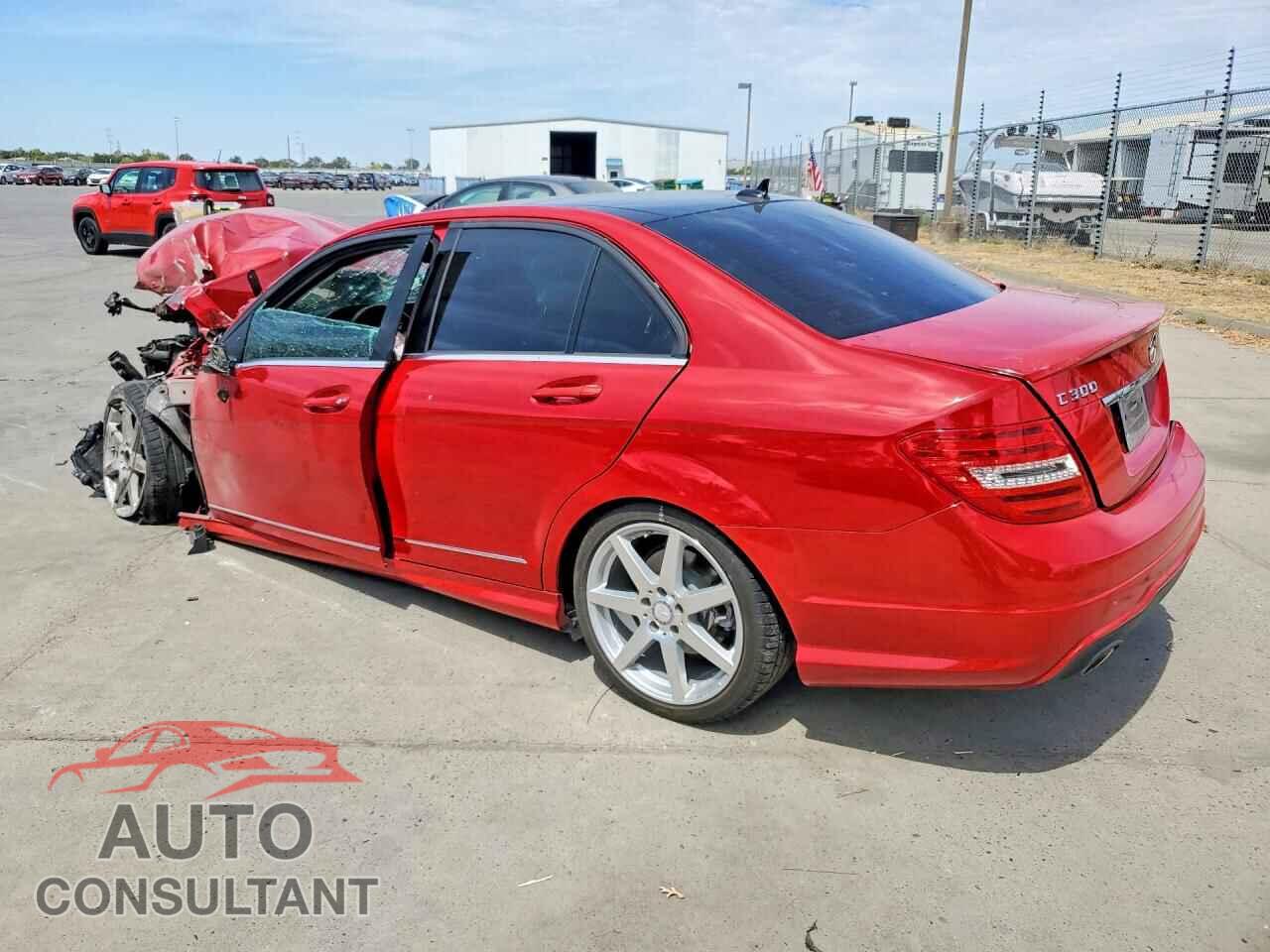 MERCEDES-BENZ C-CLASS 2012 - WDDGF8BBXCR201033