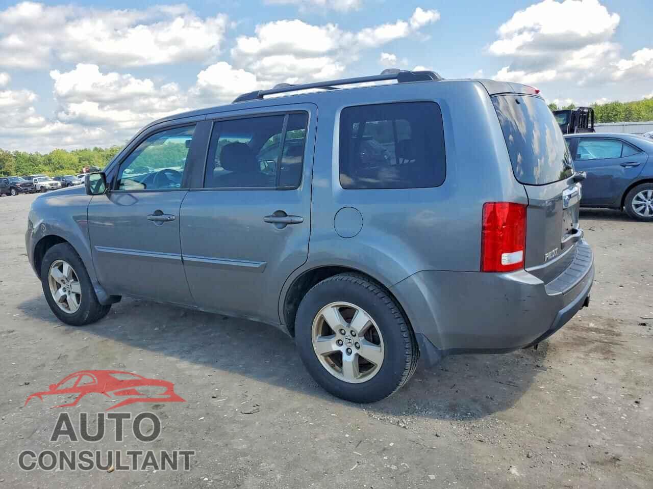 HONDA PILOT 2011 - 5FNYF4H51BB042268