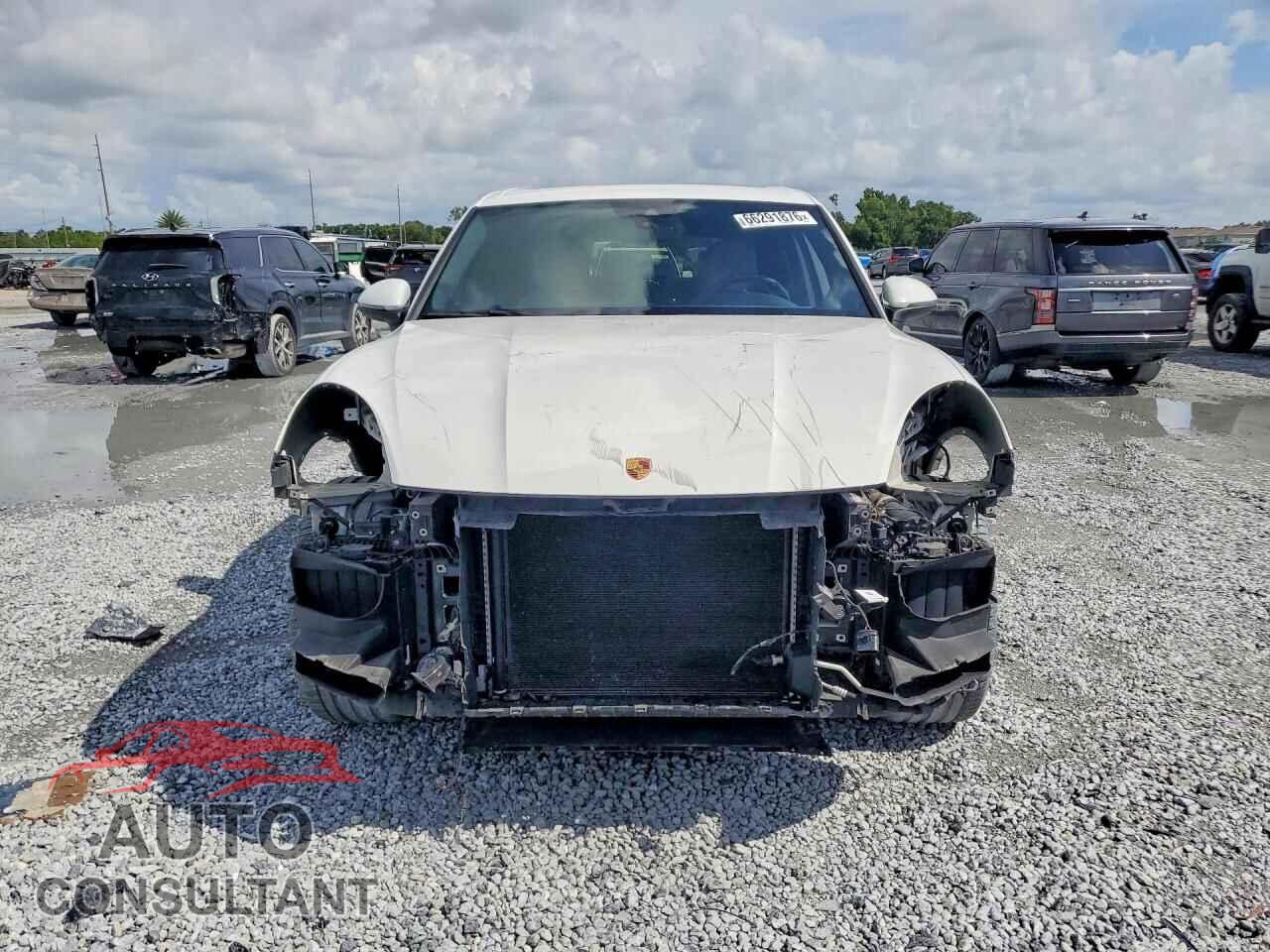 PORSCHE CAYENNE 2019 - WP1AA2AY4KDA07755