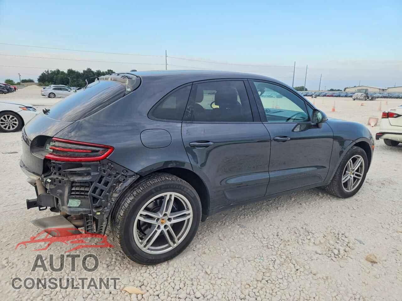 PORSCHE MACAN 2017 - WP1AA2A57HLB05277
