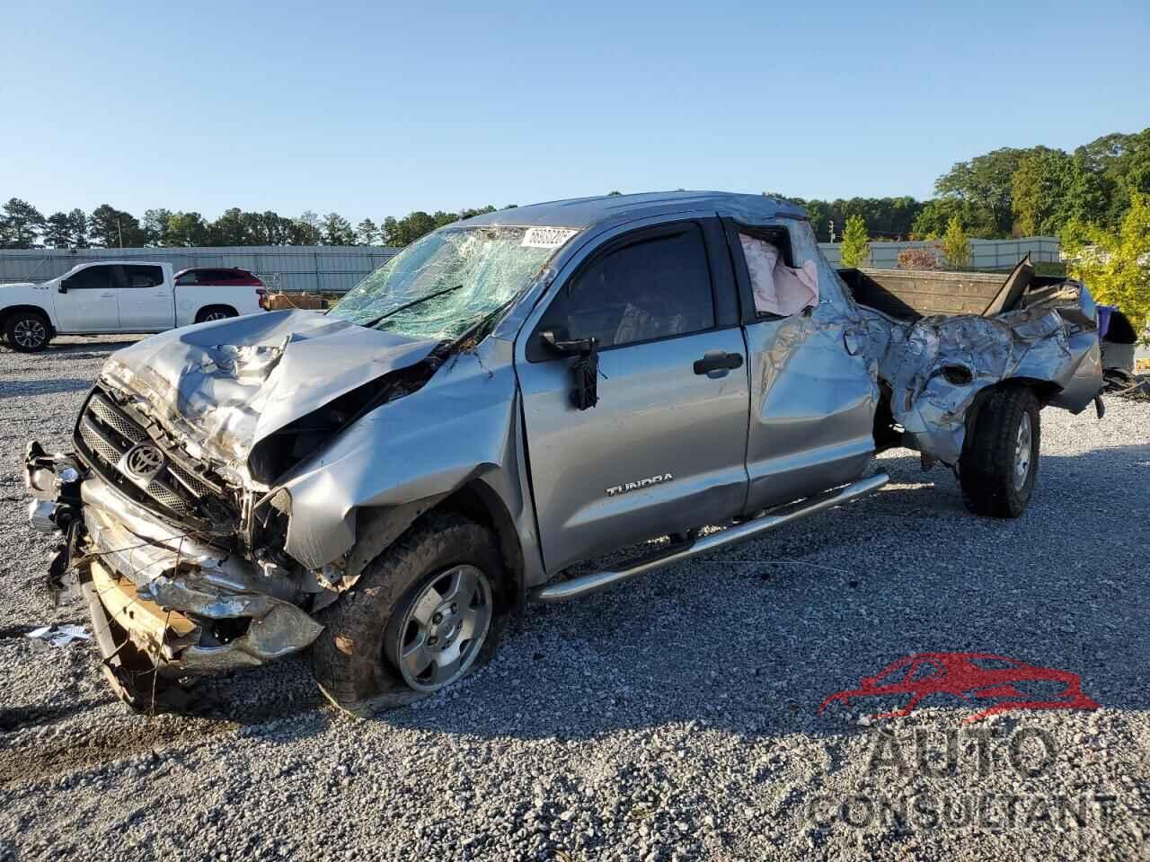 TOYOTA TUNDRA 2011 - 5TFUM5F11BX016592