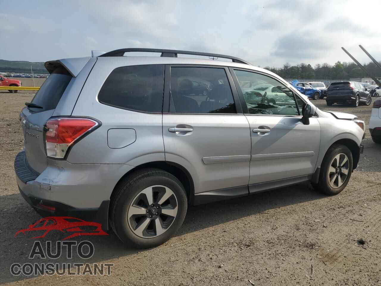 SUBARU FORESTER 2018 - JF2SJAGC0JH411026
