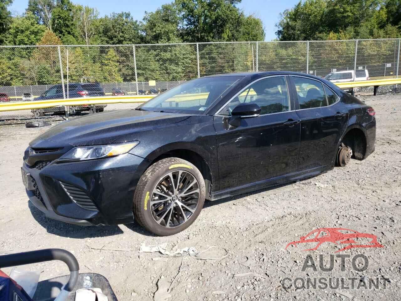 TOYOTA CAMRY 2018 - 4T1B11HK0JU551374