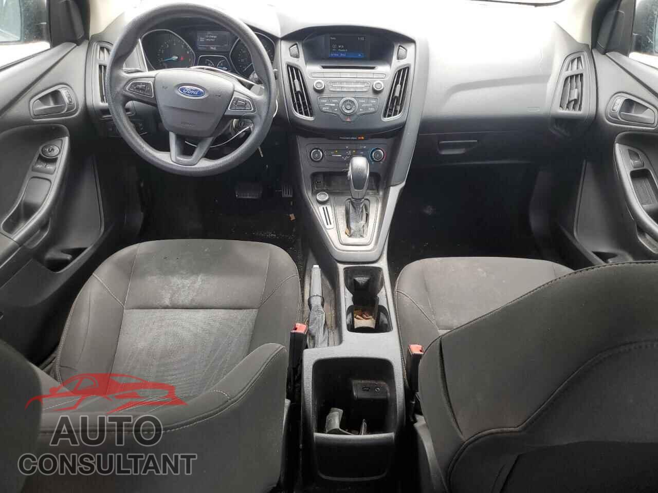 FORD FOCUS 2015 - 1FADP3E22FL209598