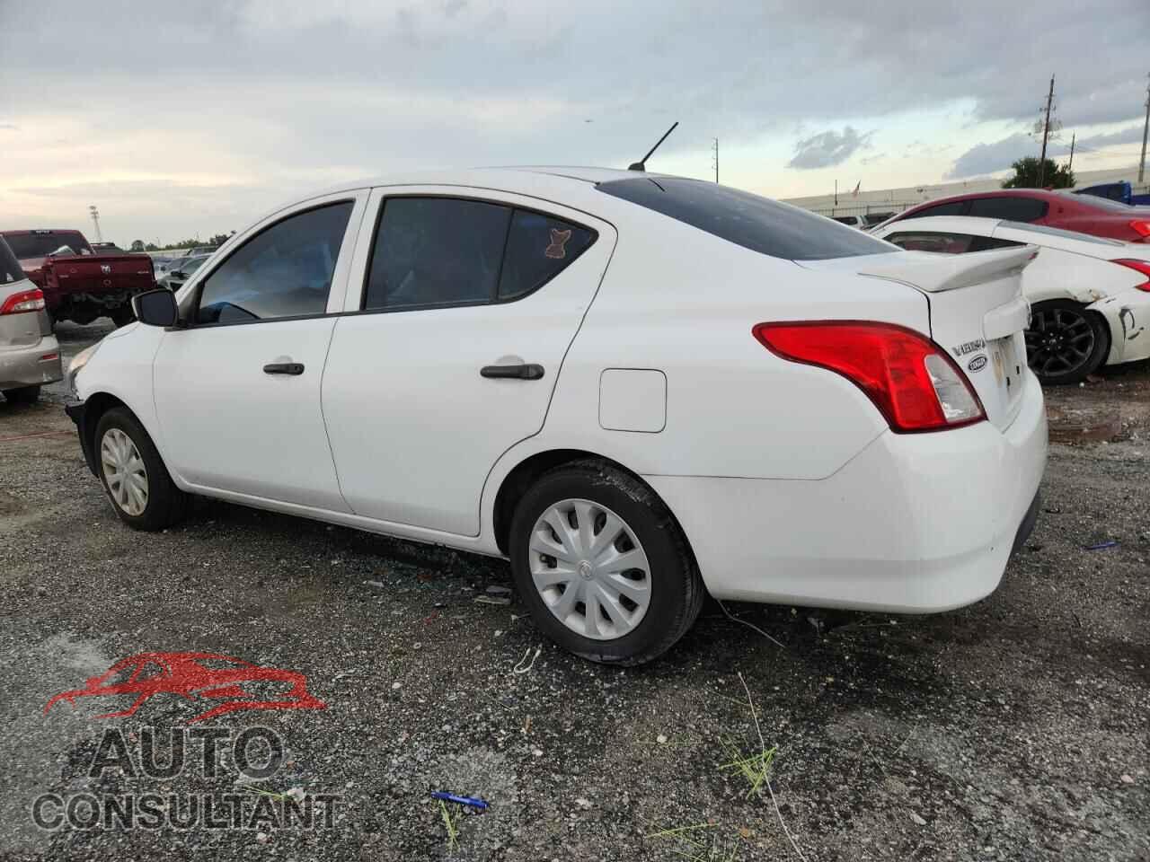 NISSAN VERSA 2019 - 3N1CN7AP3KL801372